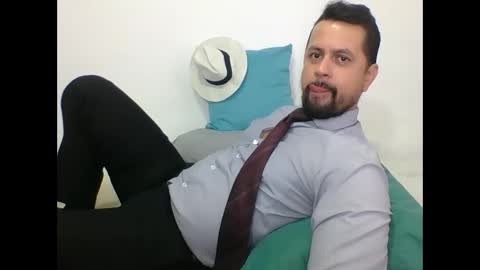 Snapshot of harry_goldenmillerx10fun chatting on February 2026 04:14:02 PM Harry online show from February 2026 04:14:02 PM