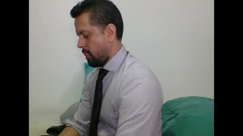 Snapshot of harry_goldenmillerx10fun chatting on February 2026 04:03:02 PM Harry online show from February 2026 04:03:02 PM