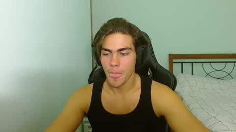 Snapshot of harryking1 chatting on October 2025 10:43:02 PM harryking1 online show from October 2025 10:43:02 PM