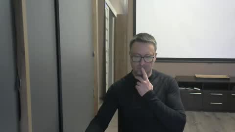 Snapshot of harrysnake chatting on October 2025 02:15:01 PM HarrySnake online show from October 2025 02:15:01 PM