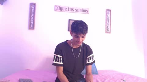 Snapshot of harrythomson1 chatting on December 2024 08:39:02 PM harry thomson online show from December 2024 08:39:02 PM