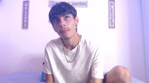 Snapshot of harrythomson1 chatting on February 2025 11:22:02 AM harry thomson online show from February 2025 11:22:02 AM