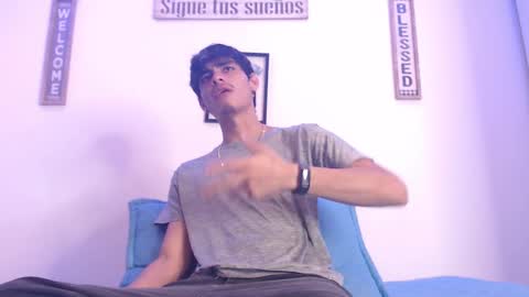 Snapshot of harrythomson1 chatting on March 2025 05:07:01 AM harry thomson online show from March 2025 05:07:01 AM