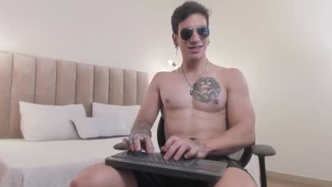 Snapshot of harryy_joness chatting on January 2025 08:44:01 PM Harry Jones online show from January 2025 08:44:01 PM