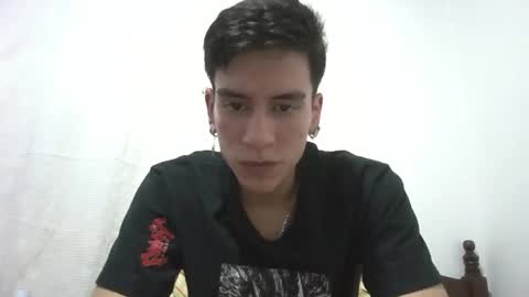 Snapshot of harryy_joness chatting on April 2026 03:46:01 AM Harry Jones online show from April 2026 03:46:01 AM