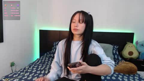 Sofia  Damin online show from September 2025 01:00:02 PM