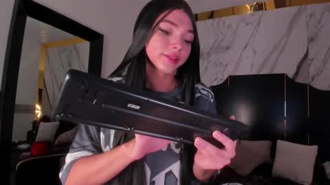 Snapshot of haruka_hot chatting on March 2025 06:08:01 AM Haruka online show from March 2025 06:08:01 AM