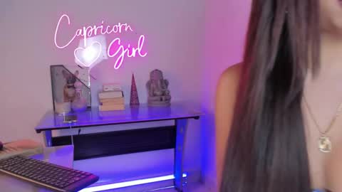 Snapshot of hasbella_saenz1 chatting on March 2025 04:03:02 AM s online show from March 2025 04:03:02 AM