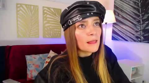 Nicole online show from February 2025 04:14:02 AM