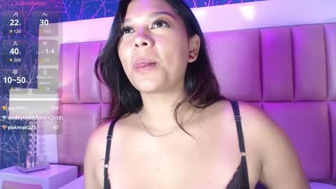 hatsajones online show from November 2025 03:47:02 PM