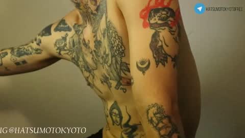 Snapshot of hatsumotokyoto chatting on March 2025 12:54:02 AM More content   2   online show from March 2025 12:54:02 AM