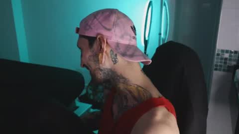 Snapshot of hatsumotokyoto chatting on October 2025 04:11:01 AM More content   2   online show from October 2025 04:11:01 AM