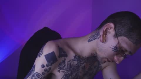 More content   2   online show from November 2025 11:38:01 PM