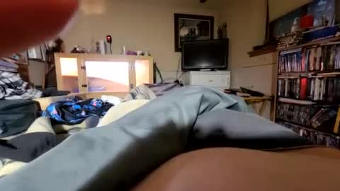 hawkfan1888 online show from October 2025 11:37:02 PM