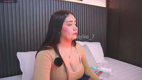 haylie  See you tonight at 8pm Colombia time online show from February 2026 05:26:01 AM