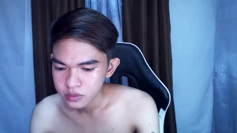 Snapshot of hayden_cumgiver chatting on December 2024 02:56:01 AM jon hayden online show from December 2024 02:56:01 AM