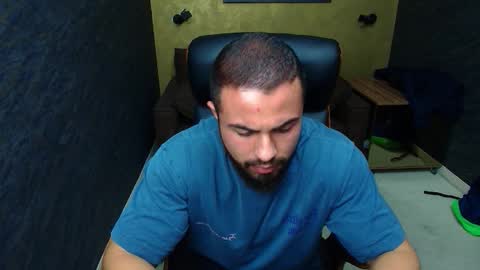 HayesWood online show from October 2025 05:41:02 AM