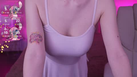 haylaamber online show from February 2025 08:06:02 PM