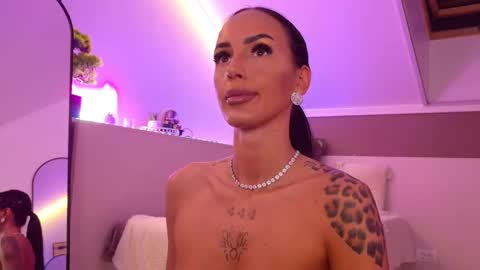 Snapshot of hayleybabe4 chatting on February 2026 10:24:01 PM Hayley online show from February 2026 10:24:01 PM