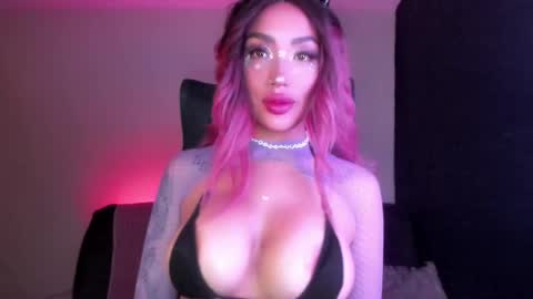 Marie online show from October 2025 03:35:01 PM