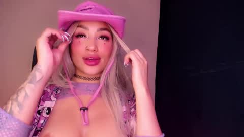 Marie online show from February 2026 07:51:01 AM