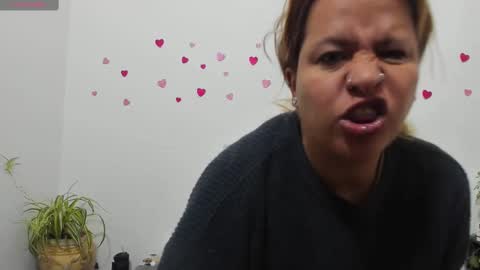 hazel online show from October 2025 09:05:02 AM