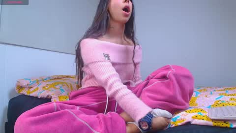 Snapshot of hazel_mafia_ chatting on December 2024 11:41:02 PM Hazel Mafia online show from December 2024 11:41:02 PM