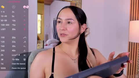  Hazel  online show from December 2024 07:17:01 PM