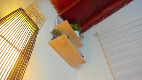 Snapshot of hazel_shy chatting on December 2024 12:04:01 PM Im Hazel online show from December 2024 12:04:01 PM