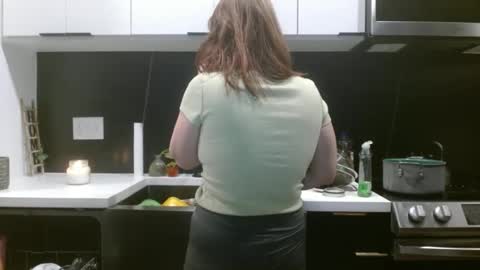 Hazel online show from November 2025 05:03:01 PM