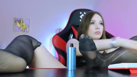 Hazel online show from February 2025 03:35:01 PM