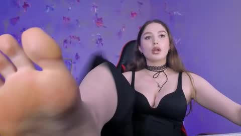 Hazel online show from November 2025 12:11:01 PM