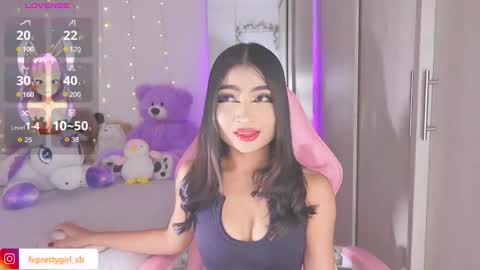 Snapshot of hazelbabee_ chatting on October 2025 07:20:02 AM Lynn online show from October 2025 07:20:02 AM