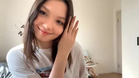 Kira online show from April 2026 12:19:02 PM