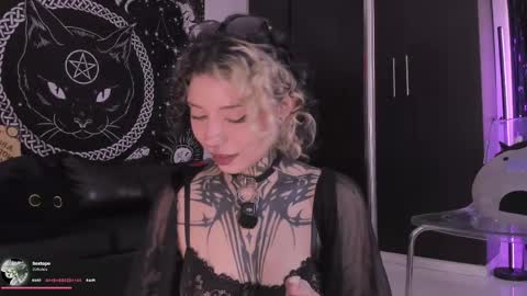Hazell Witch online show from May 2026 06:26:02 PM