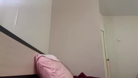 Snapshot of hazyhug chatting on May 2026 01:17:01 PM hazyhug online show from May 2026 01:17:01 PM