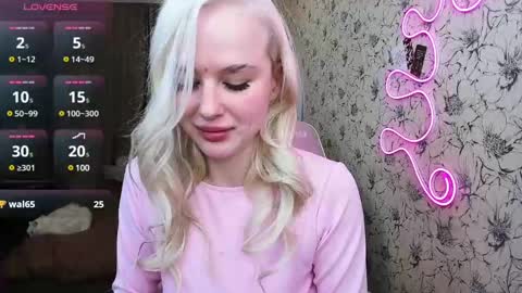 Valeria online show from March 2025 03:41:01 PM