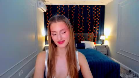 heartedlove_1 online show from November 2025 04:12:01 AM