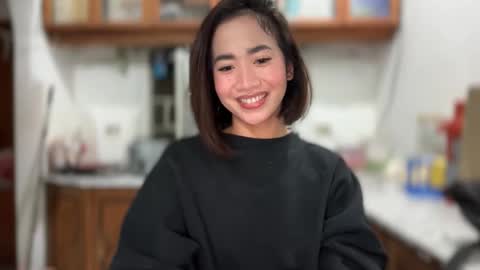 Snapshot of heather_creamycum24 chatting on January 2026 02:32:01 PM imani rowe online show from January 2026 02:32:01 PM