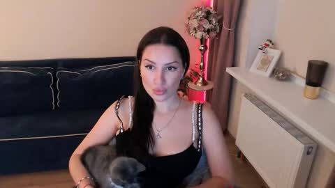 Snapshot of heaven_chloe chatting on September 2025 04:34:01 PM Heaven girl online show from September 2025 04:34:01 PM