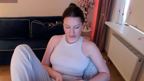 Heaven girl online show from April 2026 01:26:02 PM