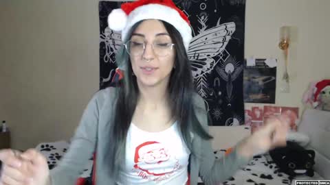 Diana online show from December 2024 12:25:01 AM