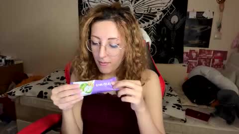 Diana online show from November 2025 11:48:02 PM