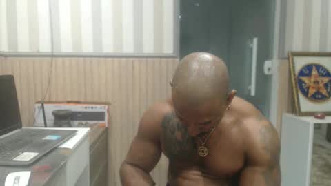 hebertgomes online show from April 2026 11:13:02 PM