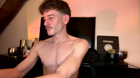 hecallsmecash online show from May 2026 11:43:01 PM