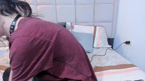 Keira Hecate online show from February 2025 07:49:01 PM