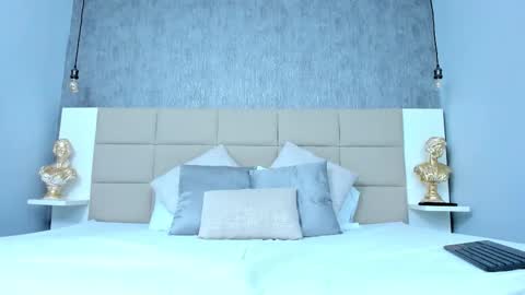 Keira Hecate online show from March 2026 07:07:01 PM