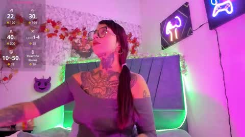 Hecate Queen online show from October 2025 12:20:01 PM