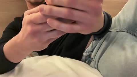 Snapshot of hedonistfr chatting on December 2025 04:11:01 PM hedonistfr online show from December 2025 04:11:01 PM