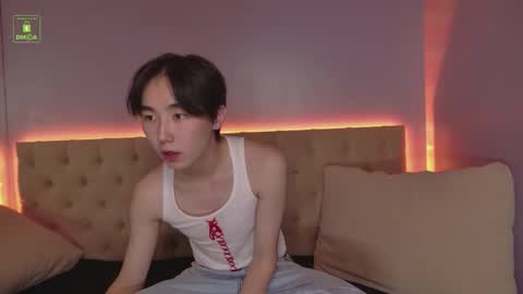 Snapshot of heejinwang chatting on September 2025 03:35:02 PM HEEJIN online show from September 2025 03:35:02 PM